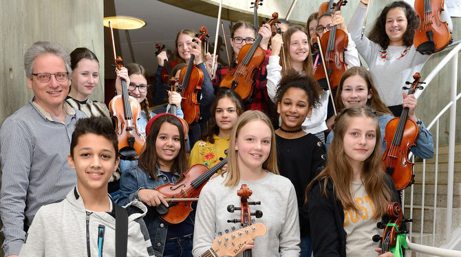 Eine Klasse für sich: Rund zwanzig Isolde-Kurz-Gymnasiasten bereiten sich schon jetzt aufs neue Musikprofil vor. Foto: Pieth