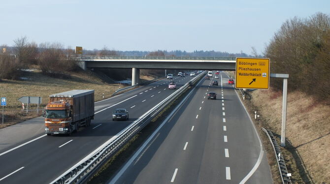 Zigtausende Fahrzeuge sind tagtäglich auf der B 27 im Reutlinger Nordraum unterwegs. Die Bevölkerung entlang der Verkehrsachse m
