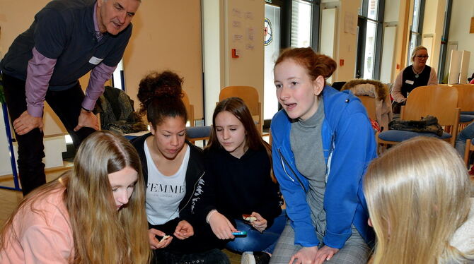 Großes Interesse an Mobilität und öffentlichem Nahverkehr hatten die Teilnehmer des Jugendforums im Matthäus-Alber-Haus. FOTO: N