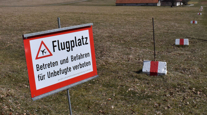 Nichts erinnert mehr an das tödliche Flugzeugunglück auf dem Fugplatz Roßfeld bei Metzingen-Glems. Die Unglückstelle lag in etwa