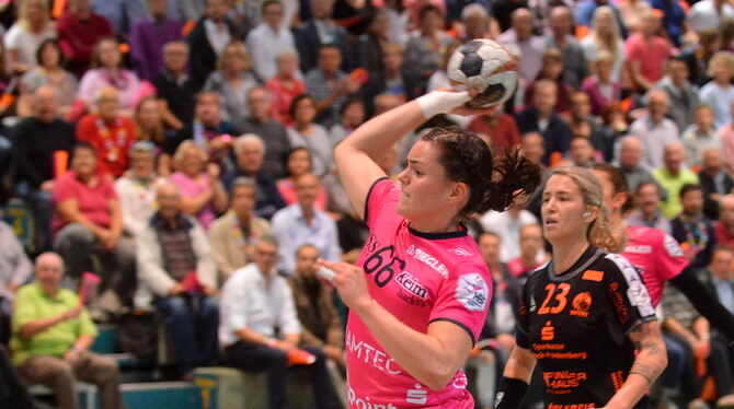 Die Metzinger Bundesliga-Handballerinnen könnten in der nächsten Saison öfter in der Paul-Horn-Arena zu sehen sein. Foto: Nietha