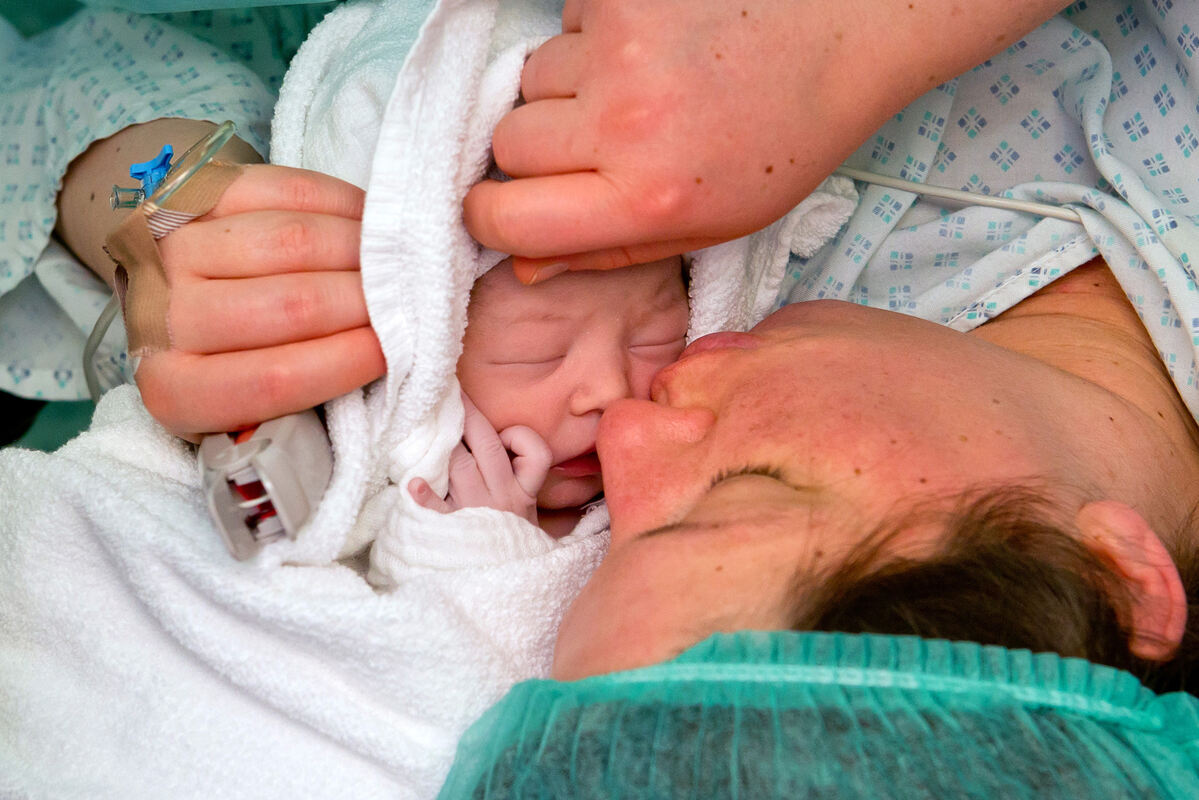 Вторые роды быстрее. Процесс рождения ребенка. Вторые роды быстрее. Беременные рожают в роддоме. Вторые роды быстрее.