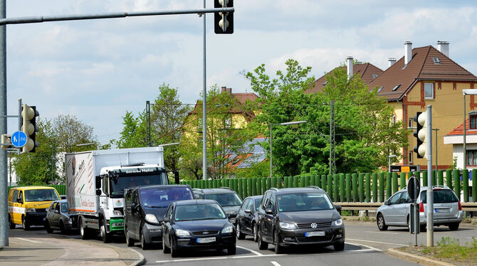 Die Stau produzierende Pförtnerampel auf der Konrad-Adenauer-Straße wird am heftigsten kritisiert. FOTO: NIETHAMMER