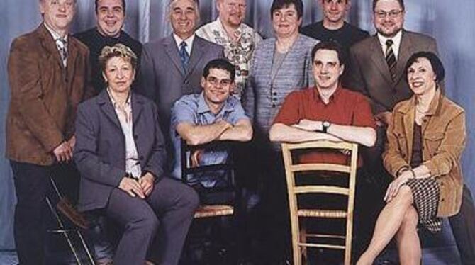 Sondelfinger FWV-Liste (von links, stehend): Werner Schenk, Markus Schick, Alexander Radecki, Bernd Rösch, Renate Lang, Frank Hu