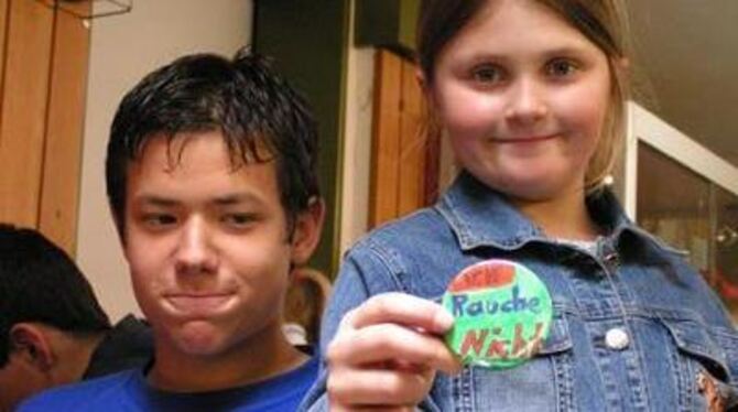 Tanja Wagner und Amar Music bekennen sich gegen das Rauchen. FOTO: PFI