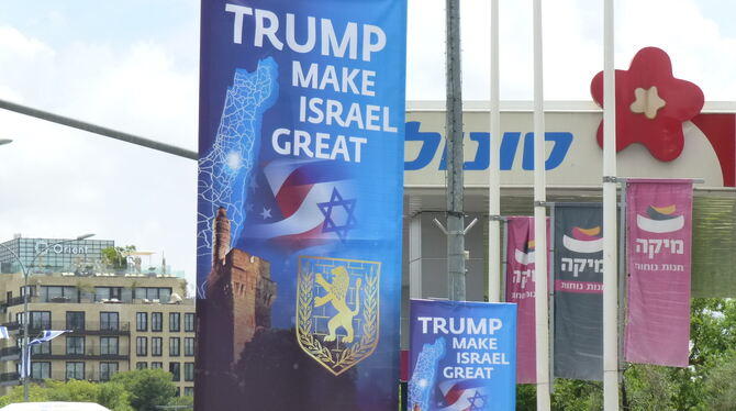 Freude über die Entscheidung, die US-Botschaft nach Jerusalem zu verlegen.  FOTO: SCHÜRER