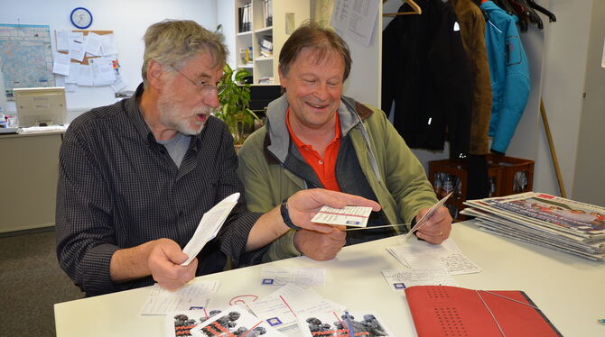 Vor vier Jahren haben Wolfgang Kober und Helmut Bachschuster ihre eigene Form der Bürgerbeteiligung, die Ansichtskarten-Aktion