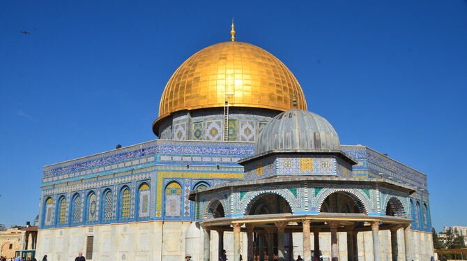 Der Felsendom in Jerusalem: eines der wichtigsten muslimischen Heiligtümer und Zeugnis islamischer Hochkultur. FOTOS: SCHÜRER