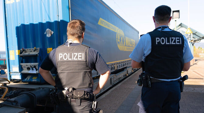 Grenzkontrolle Güterzug