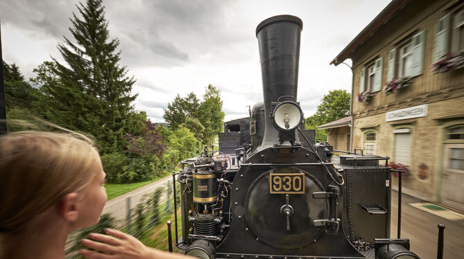 Die Ausflugsfahrt mit der Alb-Bahn ist für viele ein Erlebnis: Jetzt in der neuen Ausgabe der Alblust. FOTO: HEINZ HEISS