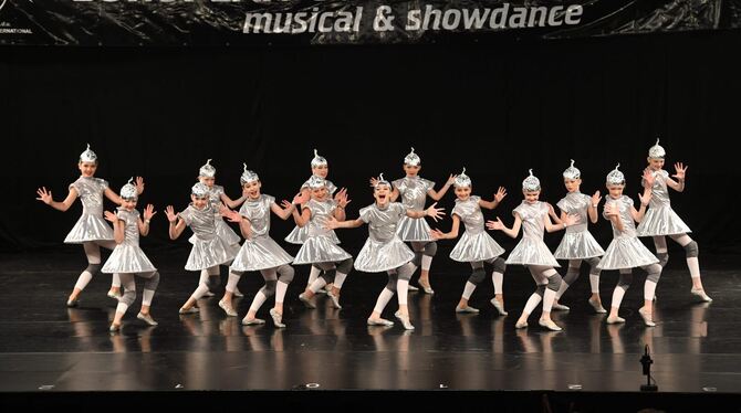 Die Show-Tanzgruppe holte mit ihrer Aufführung »Planet Kuriosität« den vierten Platz. In ihren Reihen tanzen aber einige frischg