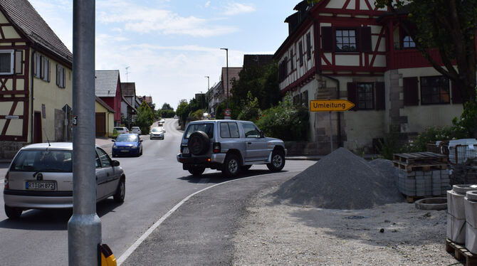 Walddorfhäslach ist derzeit geprägt von Baustellen, Umleitungen und lebhaftem Autoverkehr. Letzterer hat aber laut der neuesten