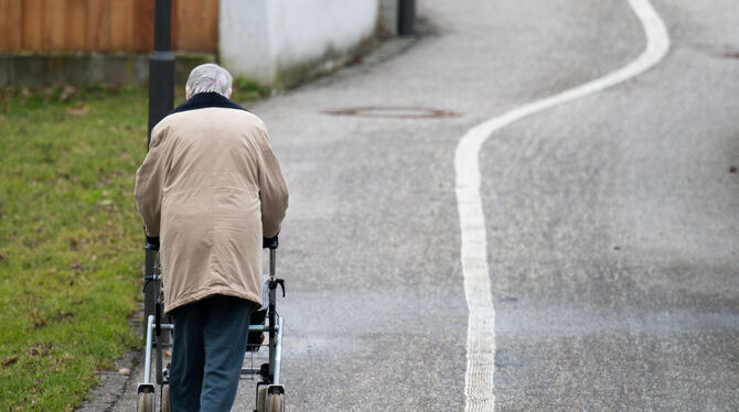 Die Sorge vor Altersarmut ist weit verbreitet. Die Regierungskoalition hat diesem sozialen Problem den Kampf angesagt.  FOTO: DP