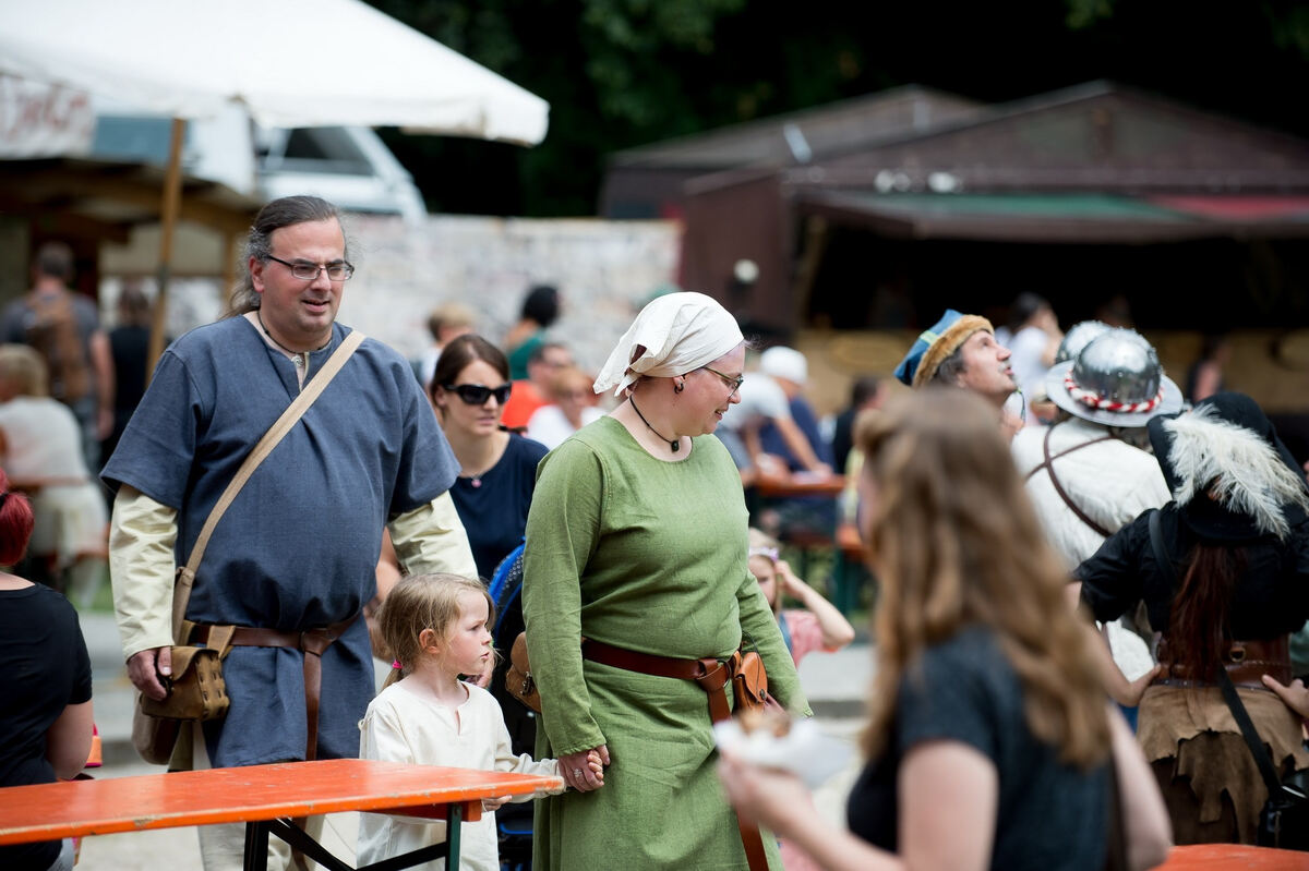 mittelalter-trinkhaus-6551