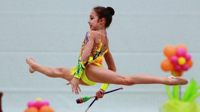 Pecht uretra jinsiy olatni Katta qorin erotikasi