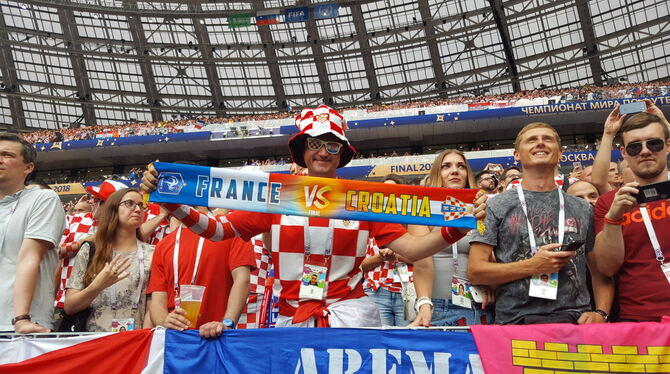Josip Vukoja am Ziel seiner Träume: Der Reutlinger steht in Reihe eins beim WM-Finale seiner Kroaten gegen Frankreich. FOTOS: PR