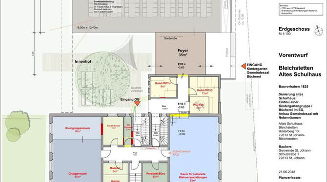 So stellt sich das Laichinger Büro Ott Architekten Bleichstettens künftiges Dorfzentrum vor: In der Alten Schule (unten) entsteh