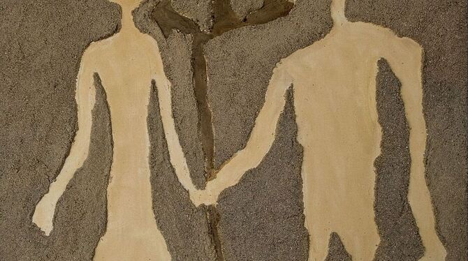 Winand Victor: »Mann und Frau« von 2001 aus Acryl und Sand.  FOTO: KUNSTMUSEUM