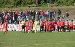 Kurz vor Schluss herrschte dicke Luft an der Backnanger Bank.  FOTO: BAUR