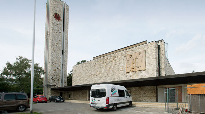 Die Peter-und-Paul-Kirche ist Treffpunkt für den GEA-Lokaltermin.  FOTO: TRINKHAUS