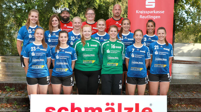 Das Württembergliga-Frauen-Team des VfL Pfullingen. Hintere Reihe von links: Athletiktrainer Mischa Schreiner, Trainerin Nadine