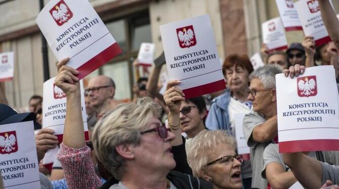 Protest gegen Zwangspensionierung von Richtern in Polen