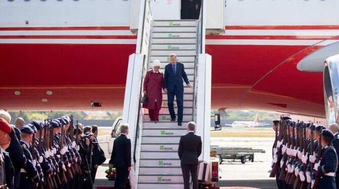 Erdogan nach Landung in Berlin