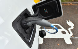 E-Auto Ladestation Stromtankstelle Elektromibilität