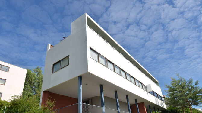 Das Le Corbusier-Haus der Weißenhofsiedlung ist das Herz der Siedlung.  FOTO: DPA