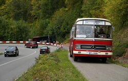 Die Straße hat der Schiene den Rang abgelaufen: Die ehemalige Zahnradbahnstrecke verläuft stellenweise ganz nah an der Honauer S