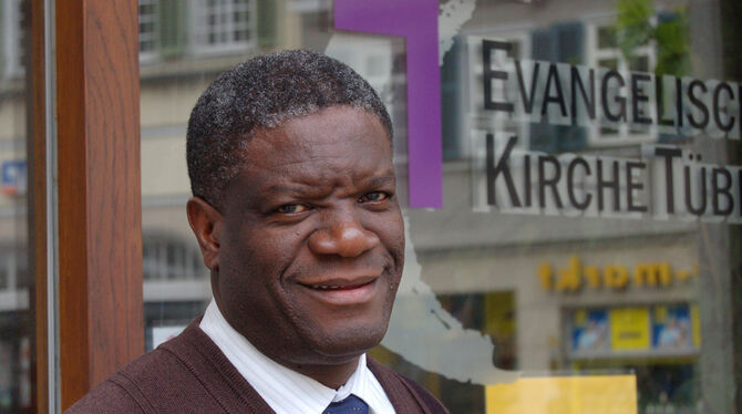 Im Jahr 2010 war Nobelpreisträger Denis Mukwege zu Besuch in Tübingen.  FOTO: PRIVAT