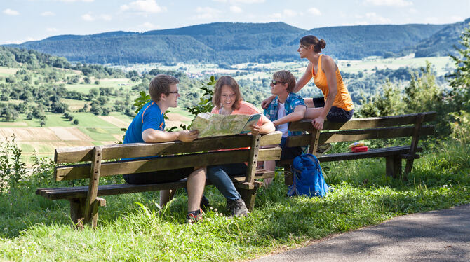 Der Premiumwanderweg Firstwaldrunde (Bild) ist nur eines von vielen touristischen Angeboten, das Touristen in den Kreis Tübingen