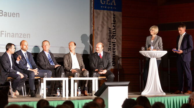 GEA-Wahlpodium in Wannweil mit (von links) den Kandidaten Michael Hagel, Christian Majer, Jürgen Fischer, Niels Joeres und Thoma