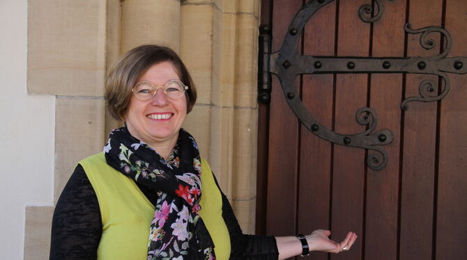 Die 53-jährige Theologin Gudrun Bertsch wird am Sonntag als Co-Schuldekanin  eingesetzt.  FOTO: PR