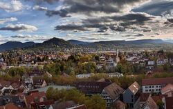 Bleibt die Großstadt Reutlingen Kreisstadt oder wird sie kreisfrei? Die Entscheidung lässt auf sich warten.  FOTO: JAKUBKE