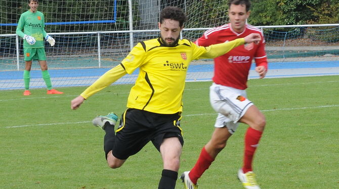 Ersah Öztürk vom SV 03 Tübingen.