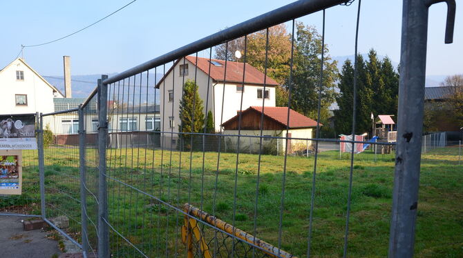 Auf dem Grundstück Wilhelmstraße 72 will die Gemeinde zunächst ein Gebäude in Modulbauweise errichten lassen. FOTO: SAUTTER