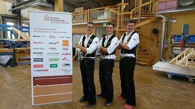 Das deutsche Zimmerer-Team mit Alexander Bruns aus Bad Dürkheim (von links), Lukas Nafz aus Horb und dem Pfullinger Marcel Renz