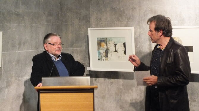 Professor Michael Winkler (links) im Gespräch mit Jürgen Strohmaier von der Philosophischen Runde.  FOTO: WURSTER