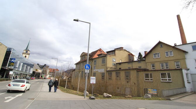 Die leer stehende Enzian Seifenfabrik in Metzingen wird Mitte nächsten Jahres abgebrochen. Der Gebäudekomplex direkt an der Erms