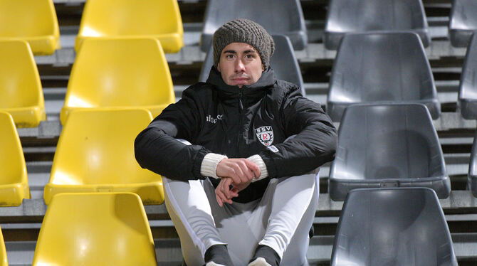 Muss noch einige Wochen zuschauen: Cristian Giles.   FOTO: BAUR