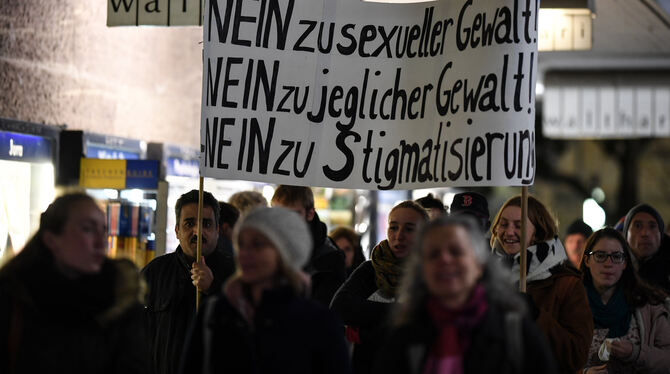 In der Freiburger Innenstadt kam es wegen der Gruppenvergewaltigung zu Demonstrationen.  FOTO: DPA