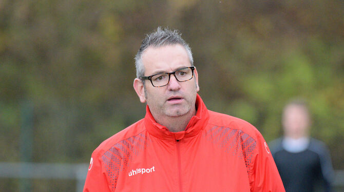 Arthur Istvan gibt zumindest vorerst beim TSV Ofterdingen Trainerkommandos.  FOTO: BAUR