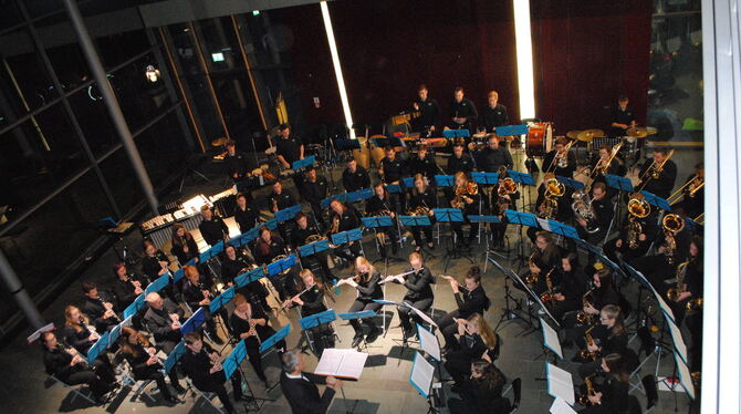 Das Publikum begeistert: Verbandsjugendblasorchester Neckar-Alb machte ein ganz besonderes Konzert zu seinem 30-jährigen Bestehe
