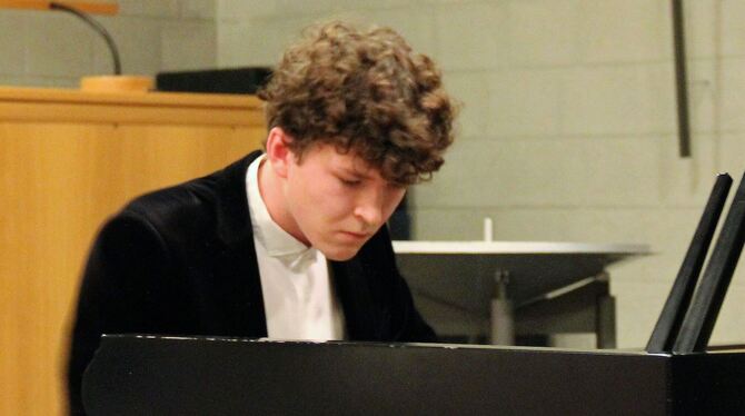 Pianist Sebastian Fuß.  FOTO: VARADY