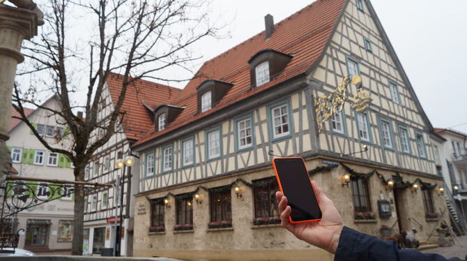 Künftig kann das Smartphone zu den interessanten (Markt)-Plätzen der Stadt Münsingen führen. FOTO: WURSTER