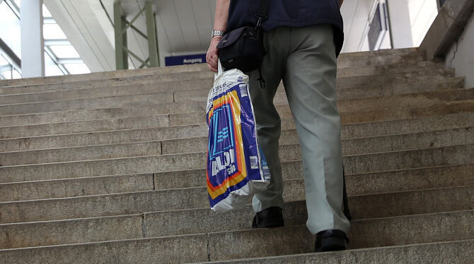 Aldi im Ringelbach bald mehrgeschossig: Über dem Supermarkt soll es 40 Wohnungen geben. FOTO DPA Aldi im Ringelbach bald mehrgeschossig: Über dem Supermarkt soll es 40 Wohnungen geben. FOTO DPA