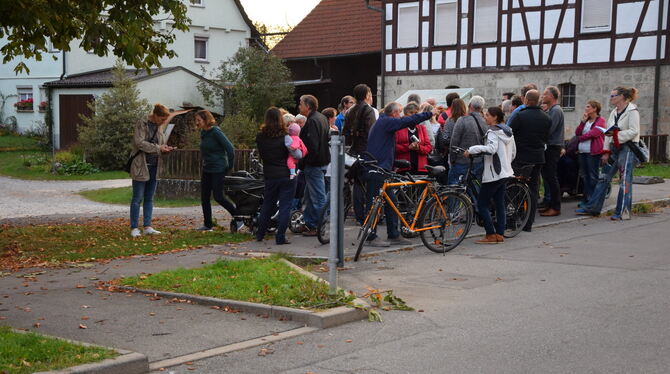 Fußverkehrs-Check in Mähringen: Hier ging es um die Sicherheit der Schulwege.   FOTO: STÖHR