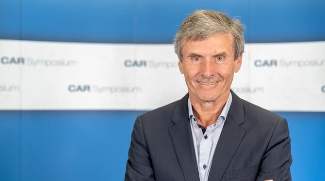 Ferdinand Dudenhöffer, Automobil-Experte, sieht in den Hardware-Nachrüstungen die einzig machbare Lösung für das Diesel-Problem.