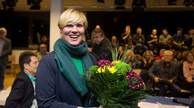 Strahlende Siegerin: Cindy Holmberg geht mit Rückendeckung der Reutlinger Grünen in den OB-Wahlkampf. FOTO: TRINKHAUS